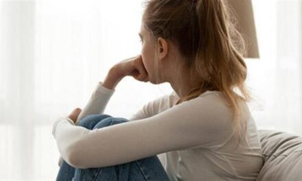 Gratë kanë një rrezik më të lartë gjenetik për depresion