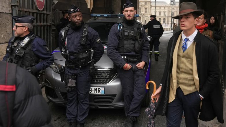 “Detektivi” misterioz pas grabitjes së Luvrit