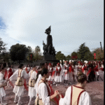 VIDEO/ Kryeministri Rama shpërndan pamje nga festimet e pavarësisë në Vlorë