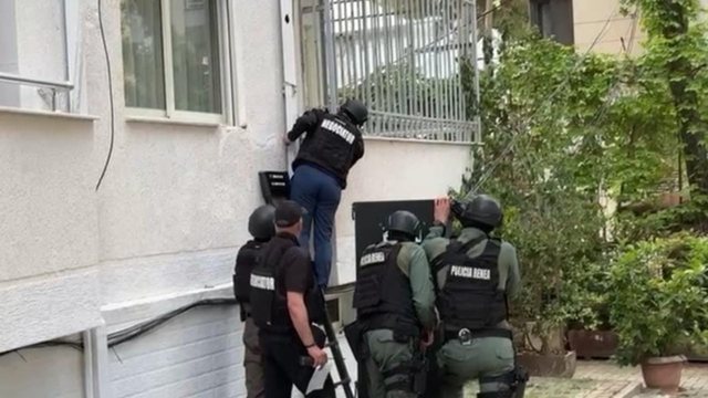 RENEA, me urgjencë drejt Pukës, rrethohet banesa ku fshihet një i kërkuar