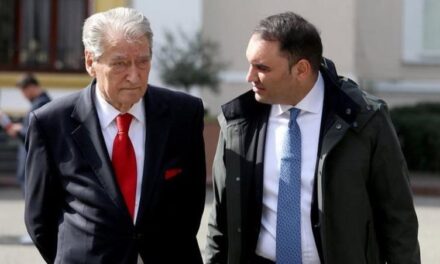 “Nuk jam pjesë e konflikteve të brendshme të asnjë partie”, reagon Këlliçi: Janë shpifje të qëllimshme, do t’i ndjek në rrugë ligjore