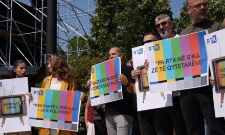Kriza e transmetuesit publik në Kosovë, rast që s’është parë në asnjë vend të rajonit