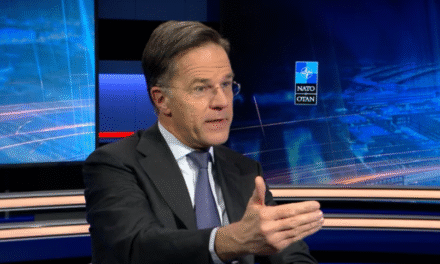 Shefi i NATO-s për REL-in: Nevojitet një dialog i matur për Ukrainën