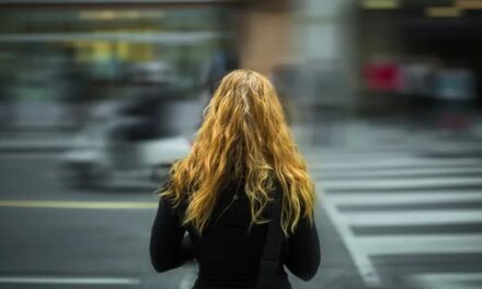 A po të sëmur stresi? Këto 8 simptoma të frikshme tregojnë se po…