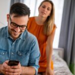 10 arsye pse njerëzit i tradhtojnë partnerët e tyre