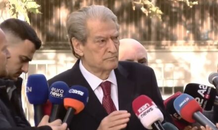 Akuzat ndaj gjyqtarëve dhe prokurorëve? Berisha: Po i bëj një shërbim shqiptarëve, po u tregoj se…