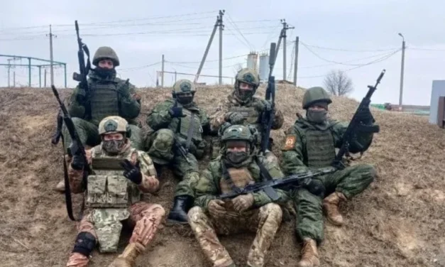 “The Telegraph”: Militantët serbë po luftojnë për Putinin dhe po përgatiten për një luftë të re ballkanike