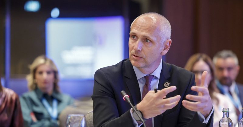 Zelensky: SHBA-të propozuan Donbasin për një ‘zonë të lirë ekonomike’