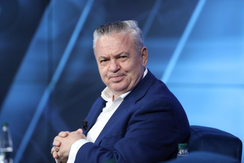 “Zgjedhja e Endrit Shabanit me firmat e PD, Berisha nuk i shmanget dot përgjegjësisë”/ Murrizi: Pazar i pistë në kurriz të demokratëve