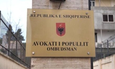 PD-PS negociata të fshehta për zgjedhjen e Avokatit të Popullit. Emrat e 6 kandidatëve që kanë marrë firmat e deputetëve demokratë