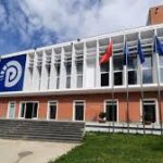 Gjekmarkaj i ofron dorëheqjen Berishës, si nënkryetar i Kuvendit