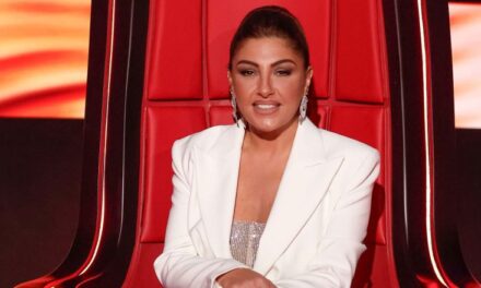 Këngëtarja greke, Elena Paparizou shtrohet me urgjencë në spital